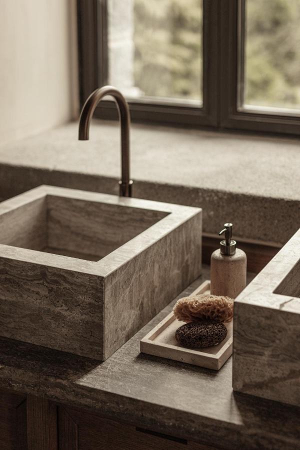 Manna, A Member Of Design Hotels Valtessiniko Dış mekan fotoğraf